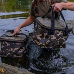 Fox Aquos Camolite Bag 40L -Fishing Gear Verkoop 2aab9a523e8c4ebba360e00dfebe4905