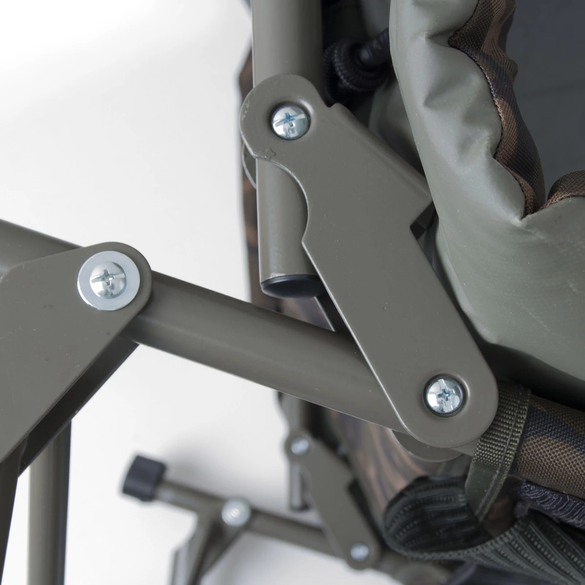 Fox R-1 Camo Bedchair Standard 5 Fox R-1 Camo Bedchair Standard - Afbeelding 3